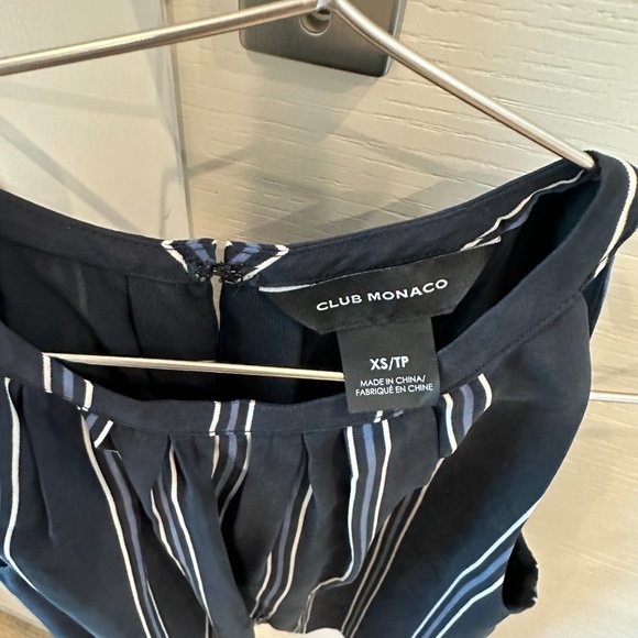 Club Monaco Sleeveless Pleat Neck Top - Picture 3 of 4